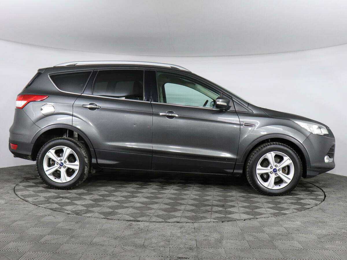 Купить Ford Kuga с пробегом. Фото: #2