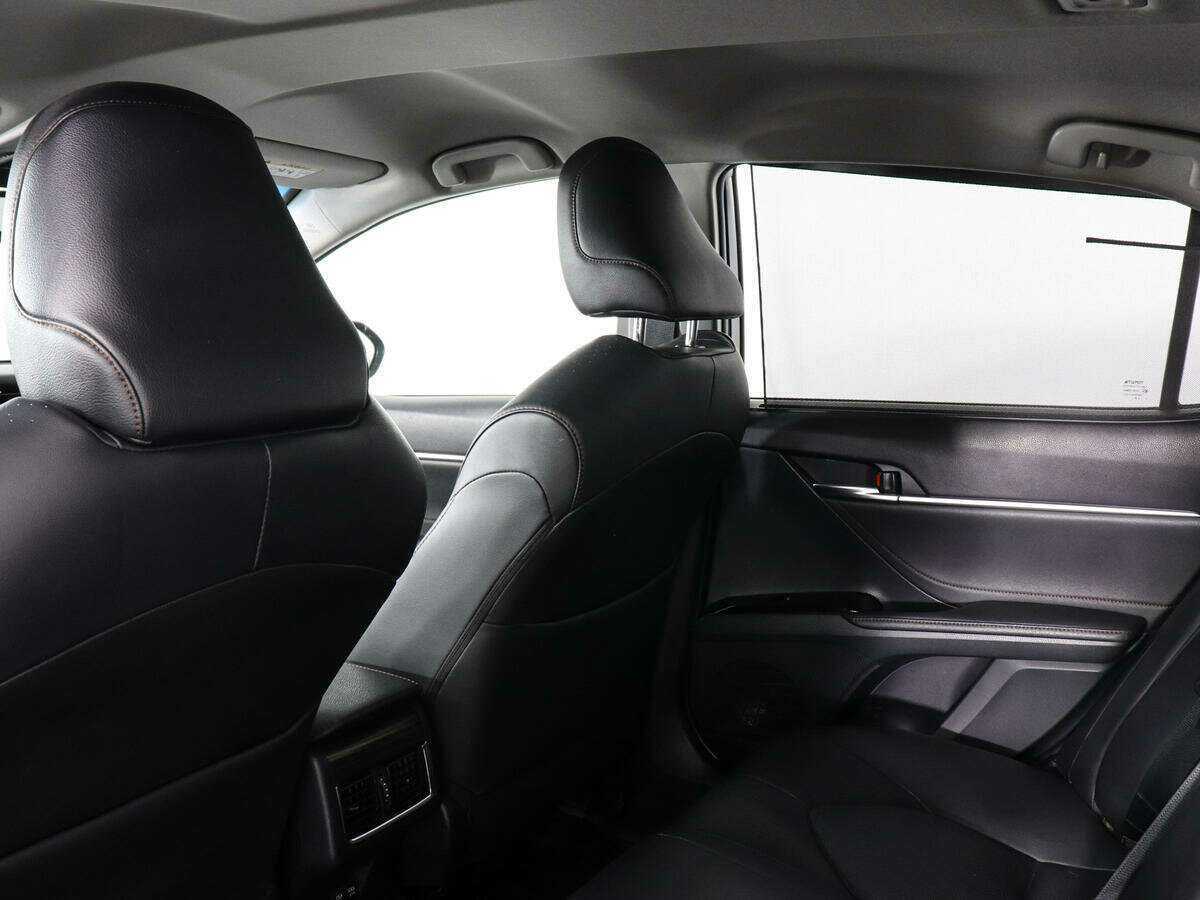 Купить Toyota Camry с пробегом. Фото: #11