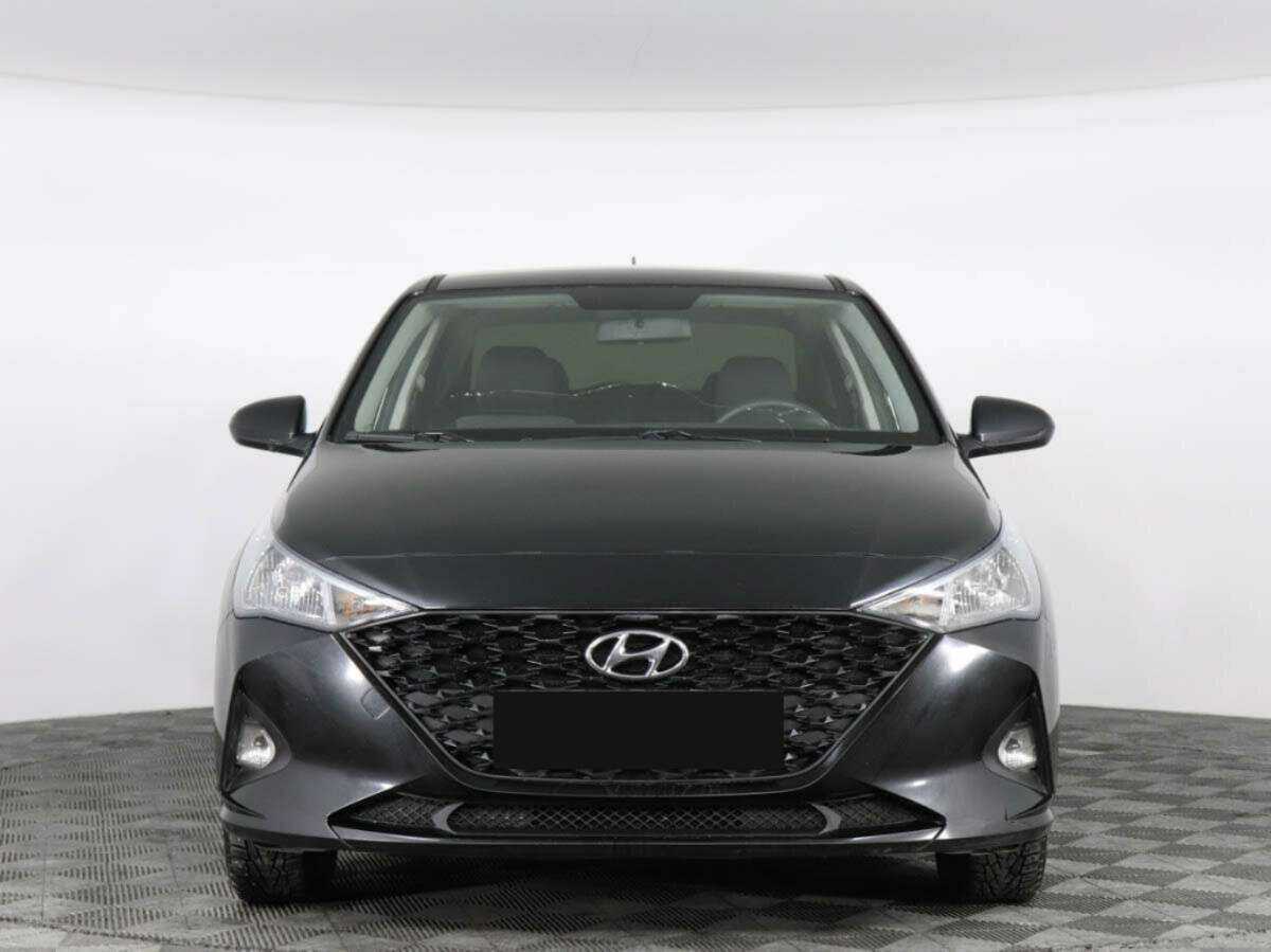 Купить Hyundai Solaris с пробегом. Фото: #1