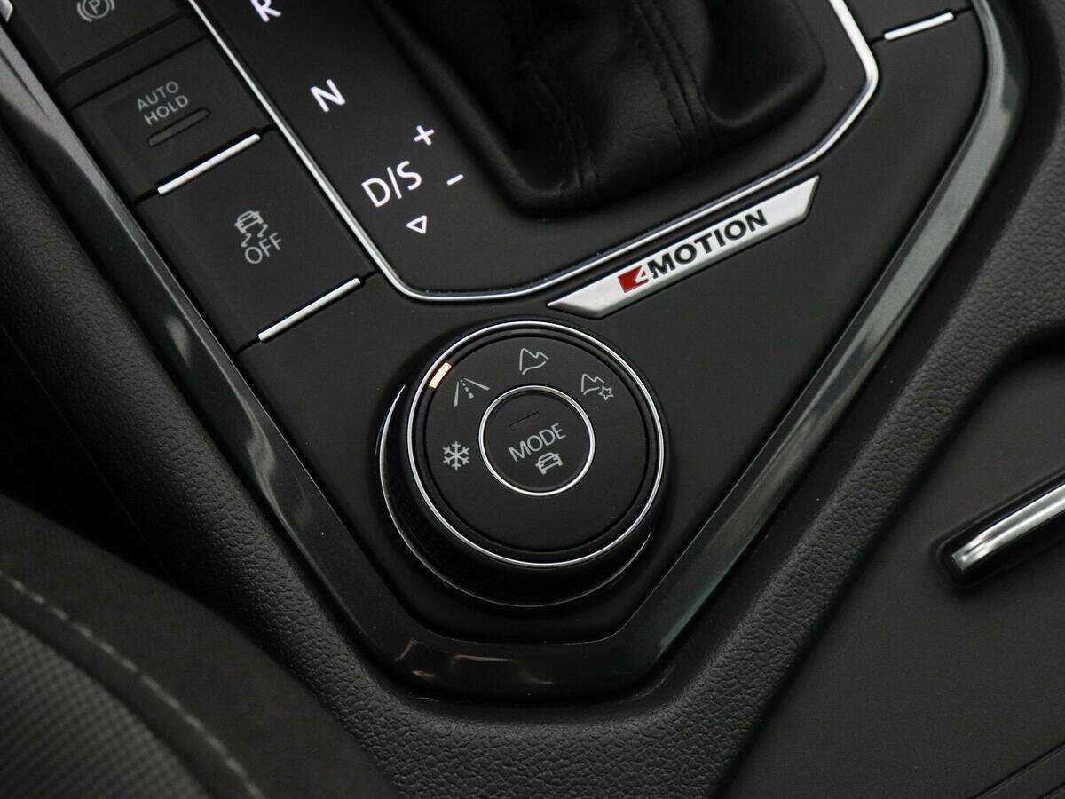 Купить Volkswagen Tiguan с пробегом. Фото: #13