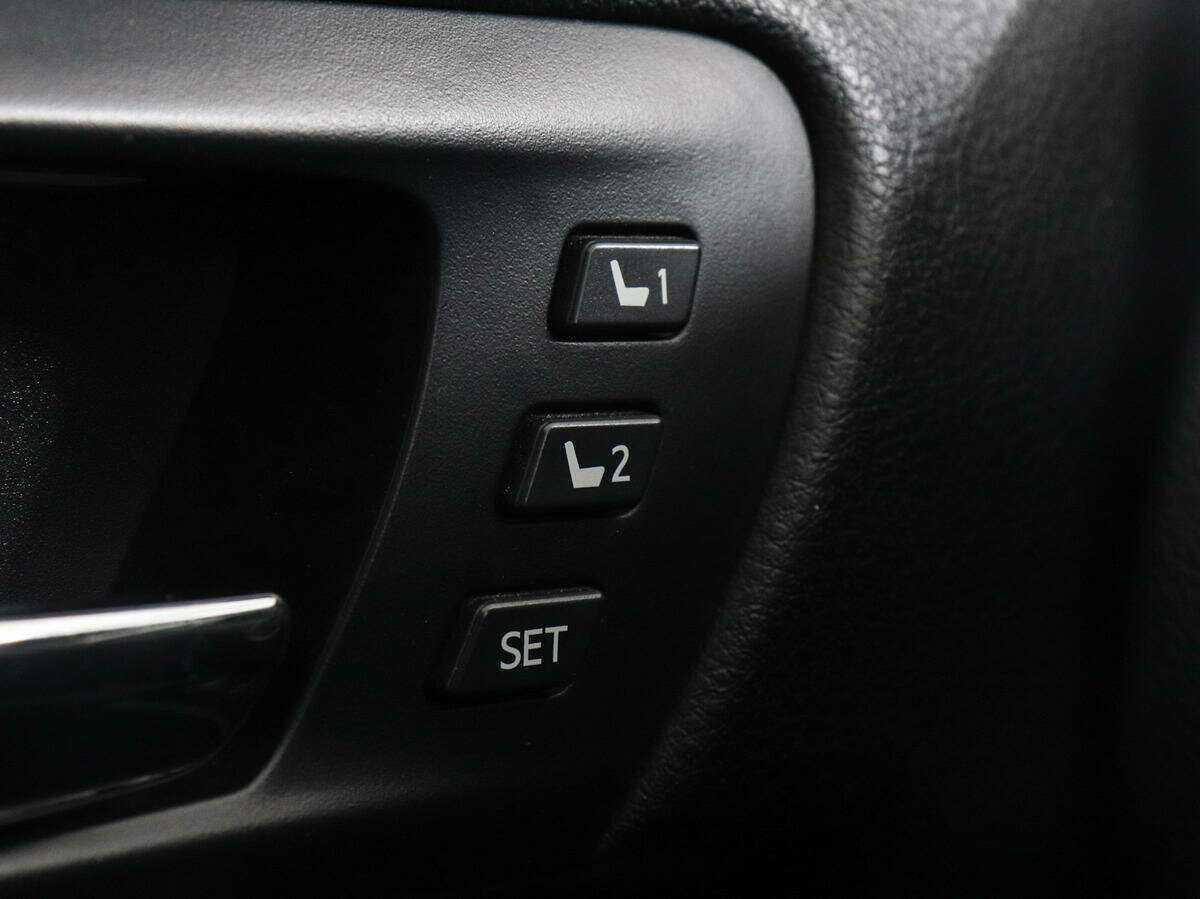 Купить Toyota Camry с пробегом. Фото: #12