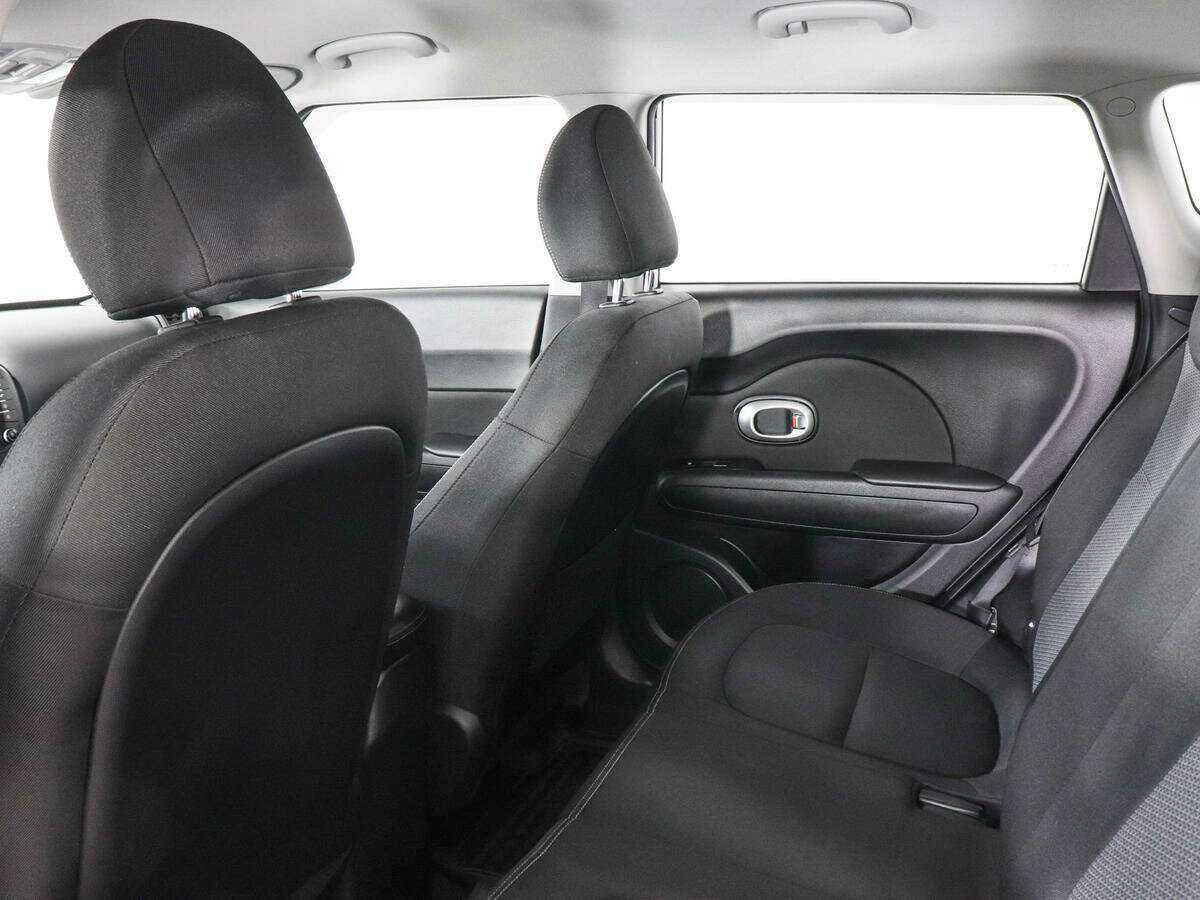 Купить Kia Soul с пробегом. Фото: #11