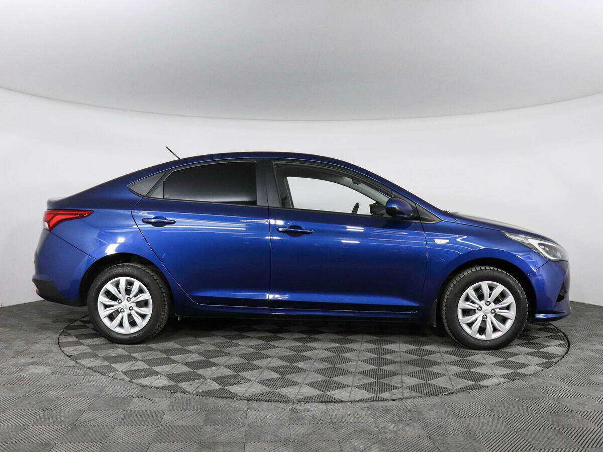 Купить Hyundai Solaris с пробегом. Фото: #3