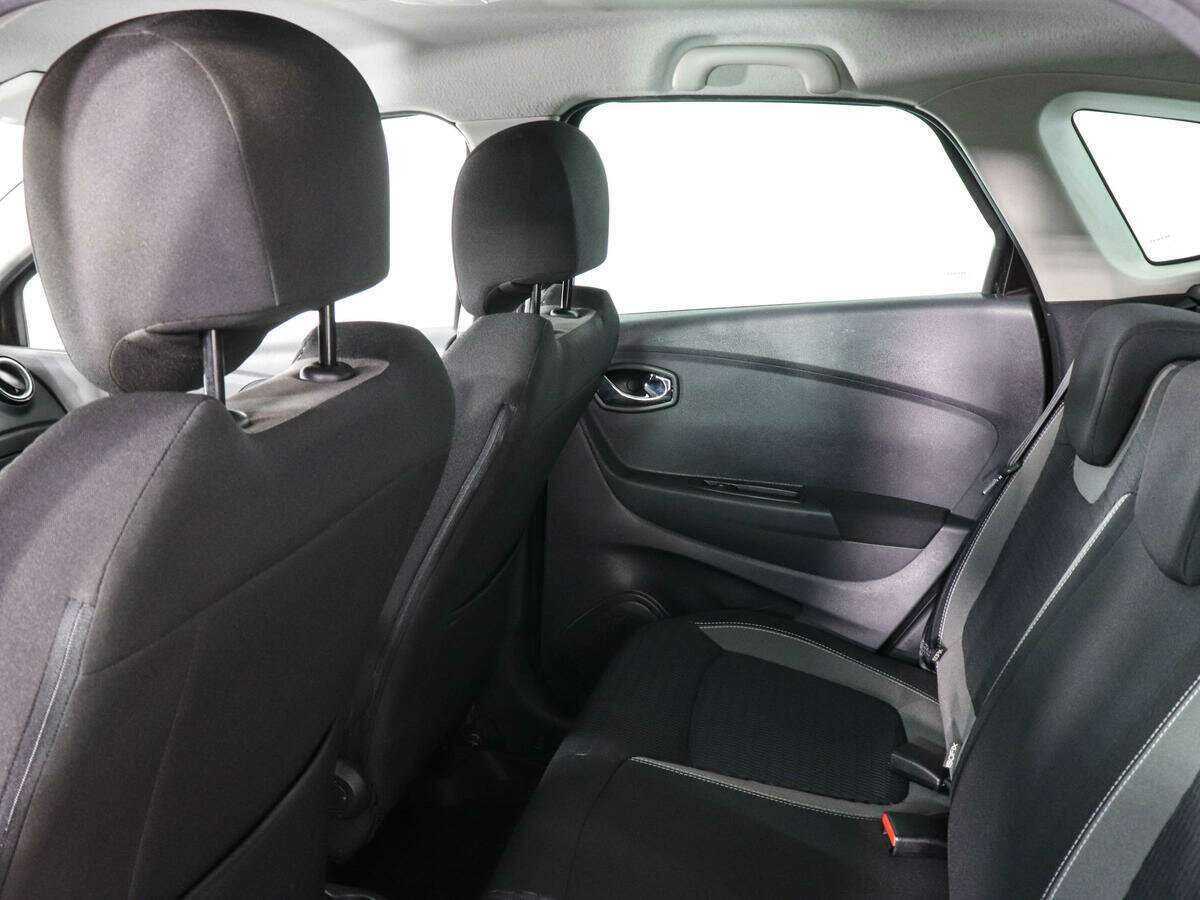 Купить Renault Kaptur с пробегом. Фото: #11