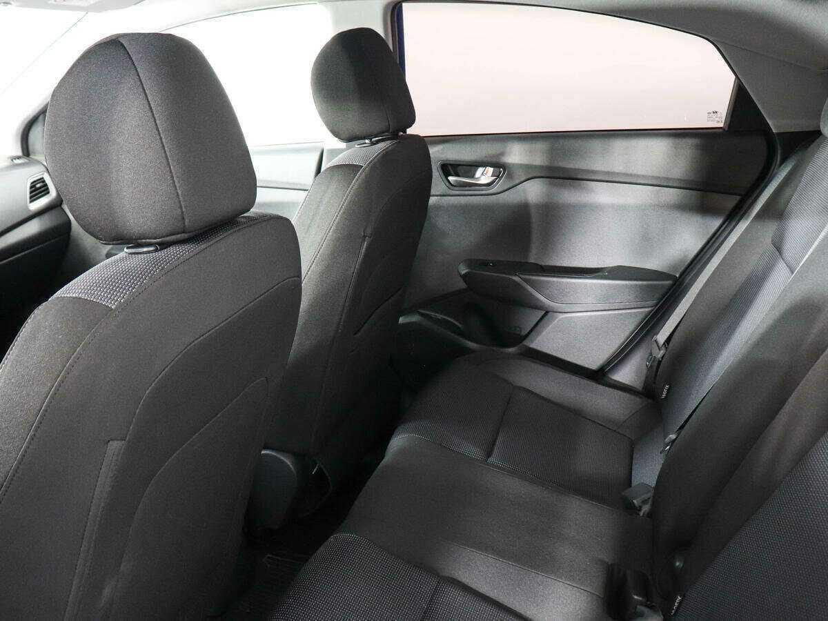 Купить Hyundai Solaris с пробегом. Фото: #11