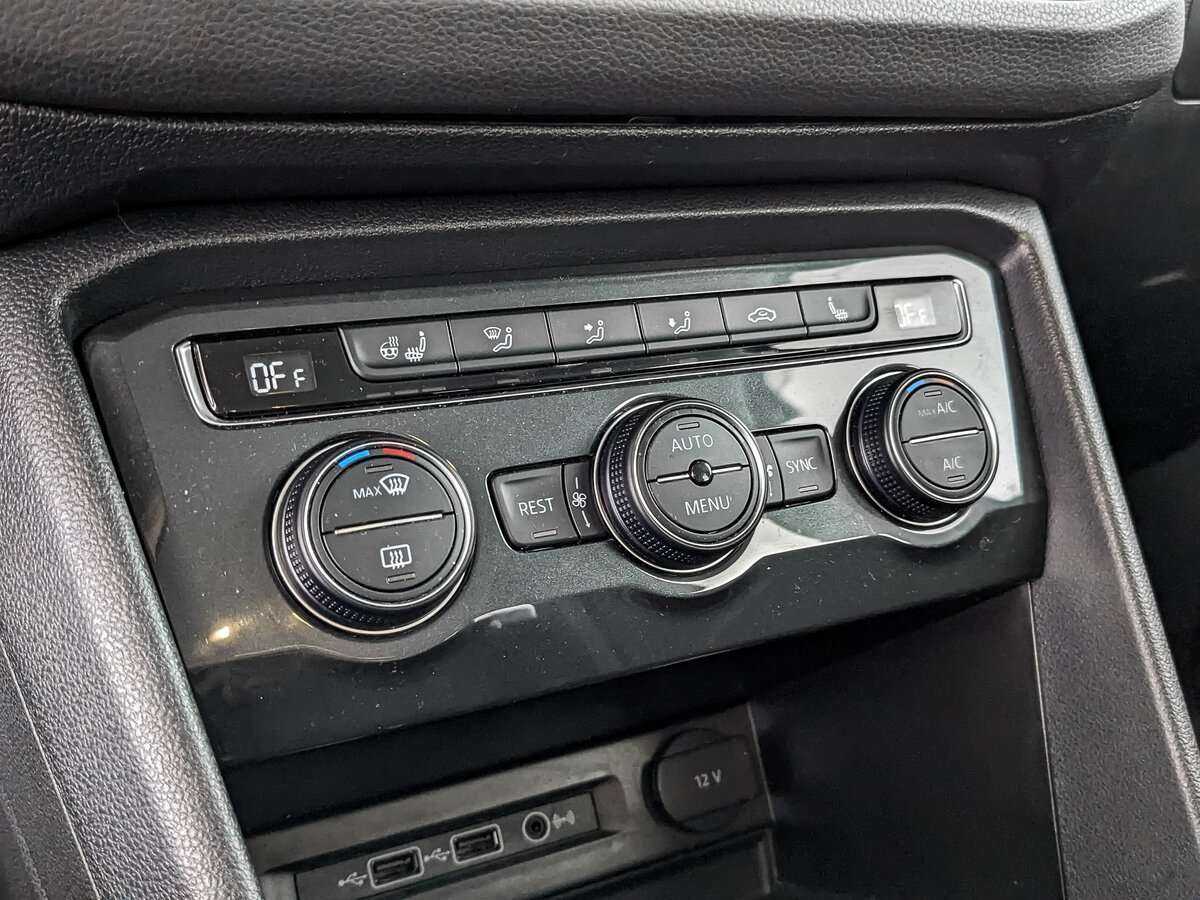 Купить Volkswagen Tiguan с пробегом. Фото: #16