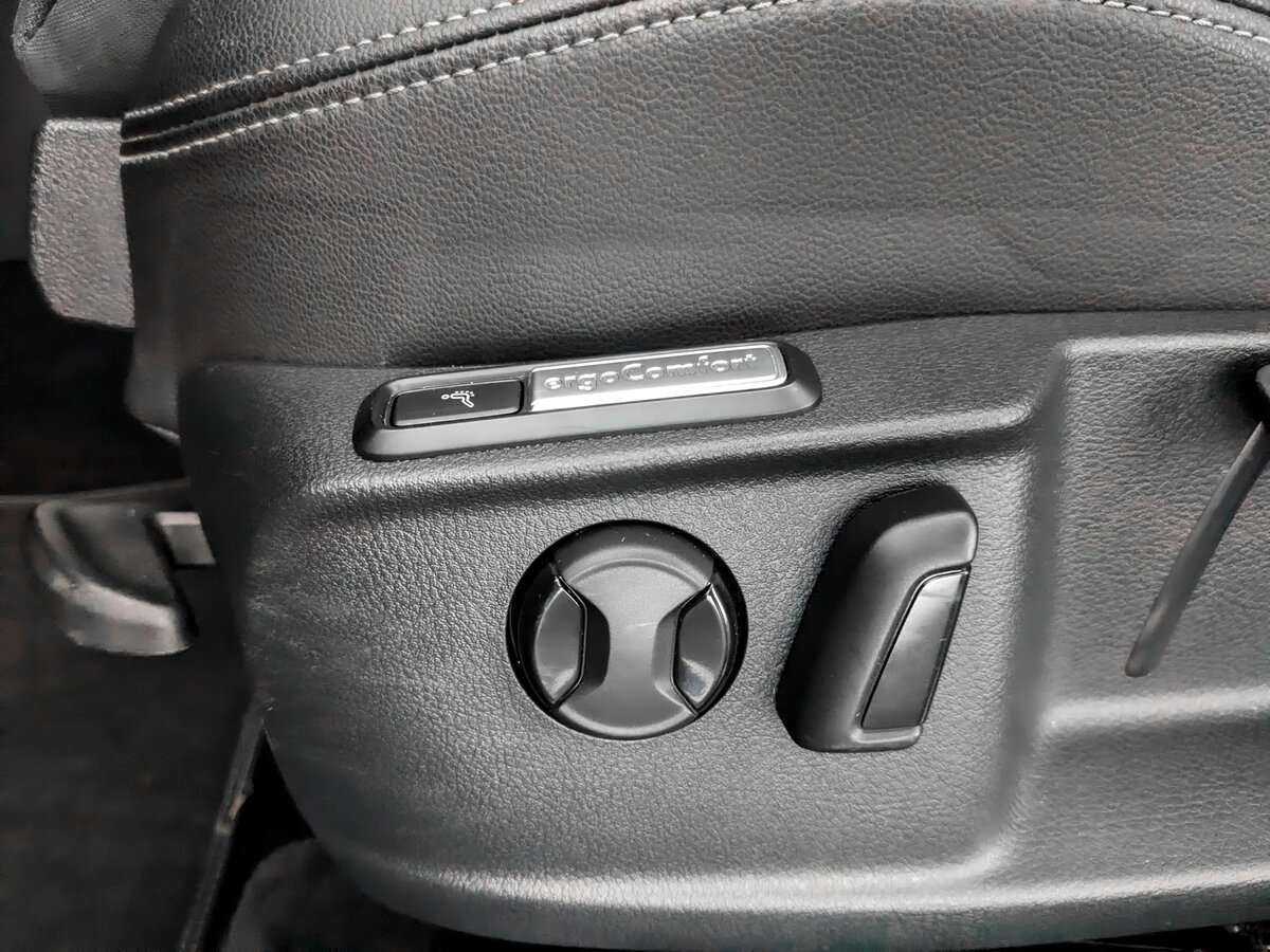 Купить Volkswagen Passat с пробегом. Фото: #20