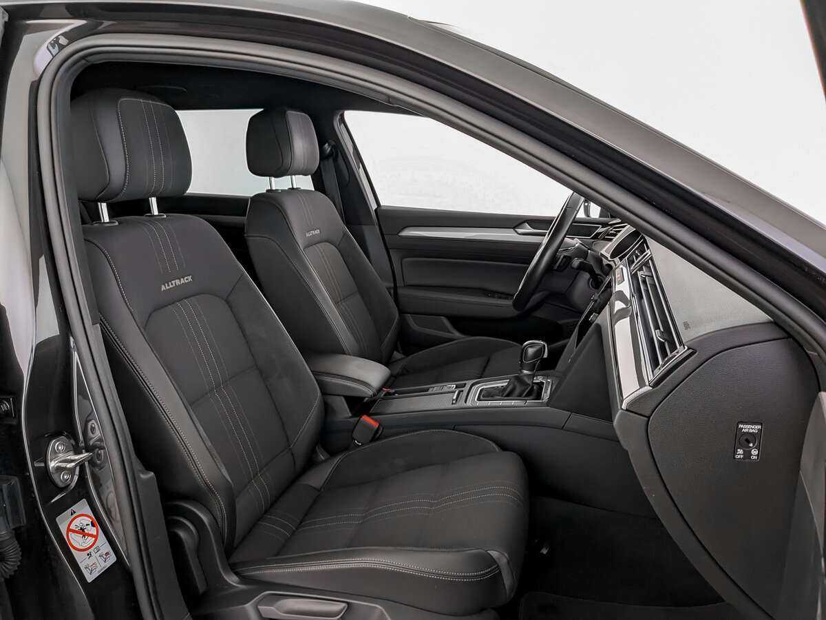 Купить Volkswagen Passat с пробегом. Фото: #24