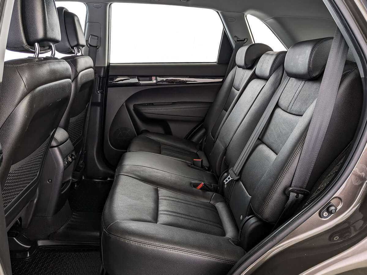 Купить Kia Sorento с пробегом. Фото: #15