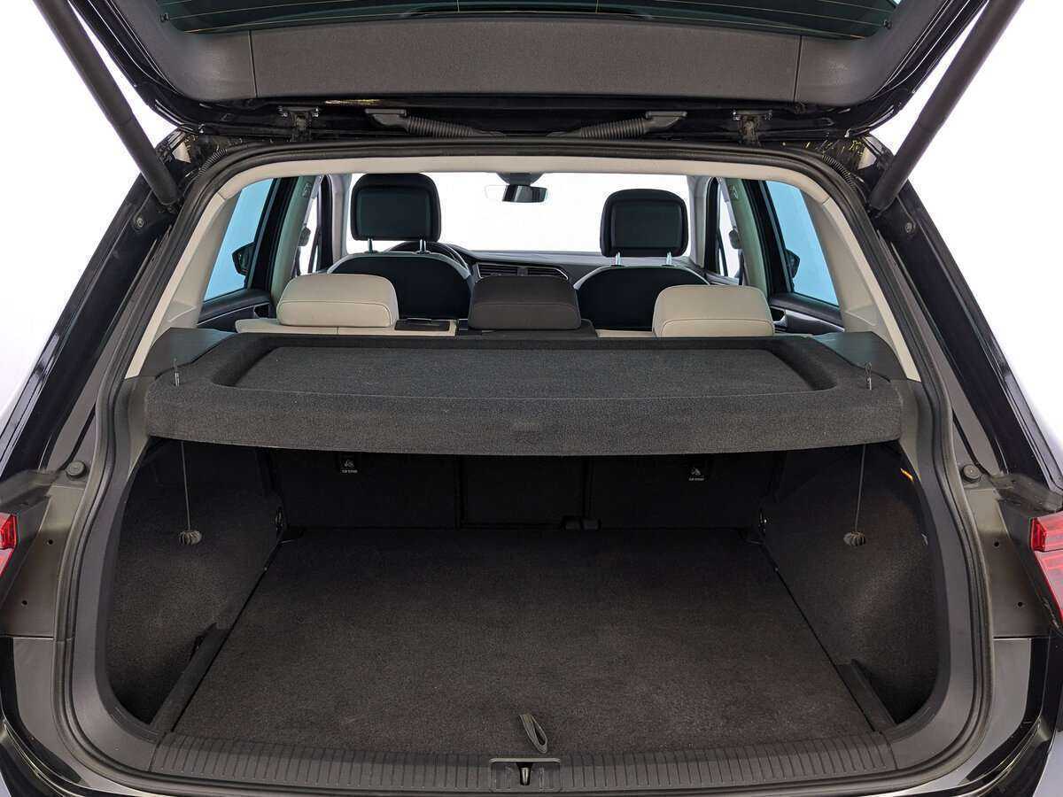 Купить Volkswagen Tiguan с пробегом. Фото: #9
