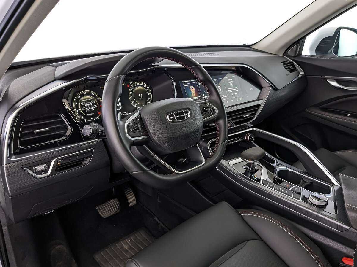 Купить Geely Tugella с пробегом. Фото: #10