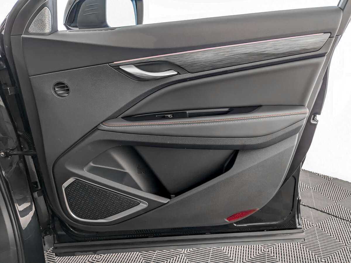 Купить Geely Tugella с пробегом. Фото: #21