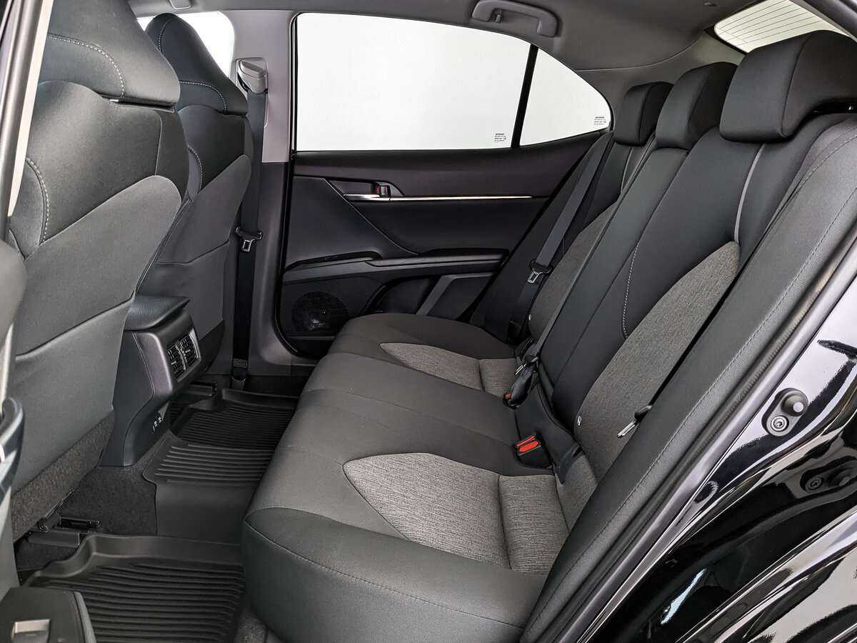 Купить Toyota Camry с пробегом. Фото: #16