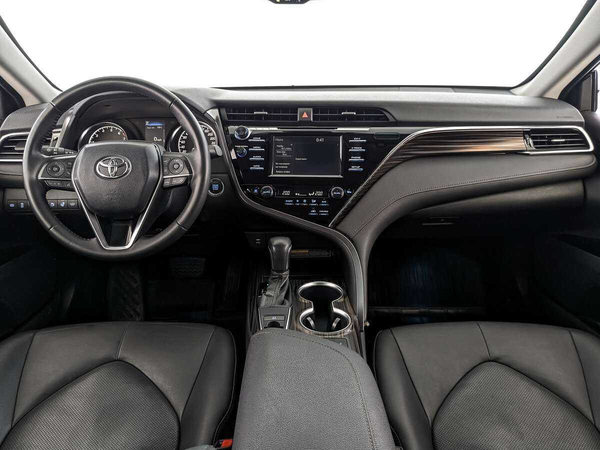 Купить Toyota Camry с пробегом. Фото: #9