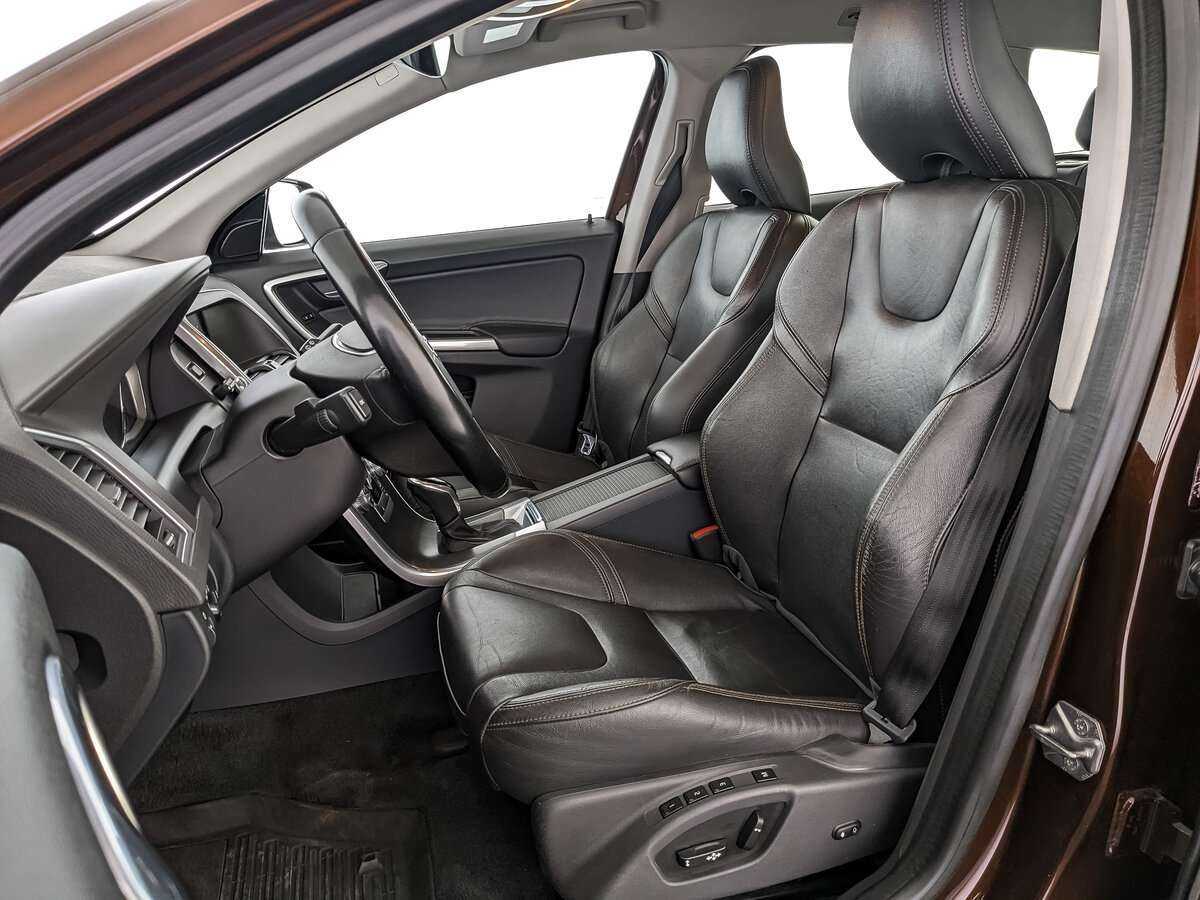 Купить Volvo XC60 с пробегом. Фото: #15