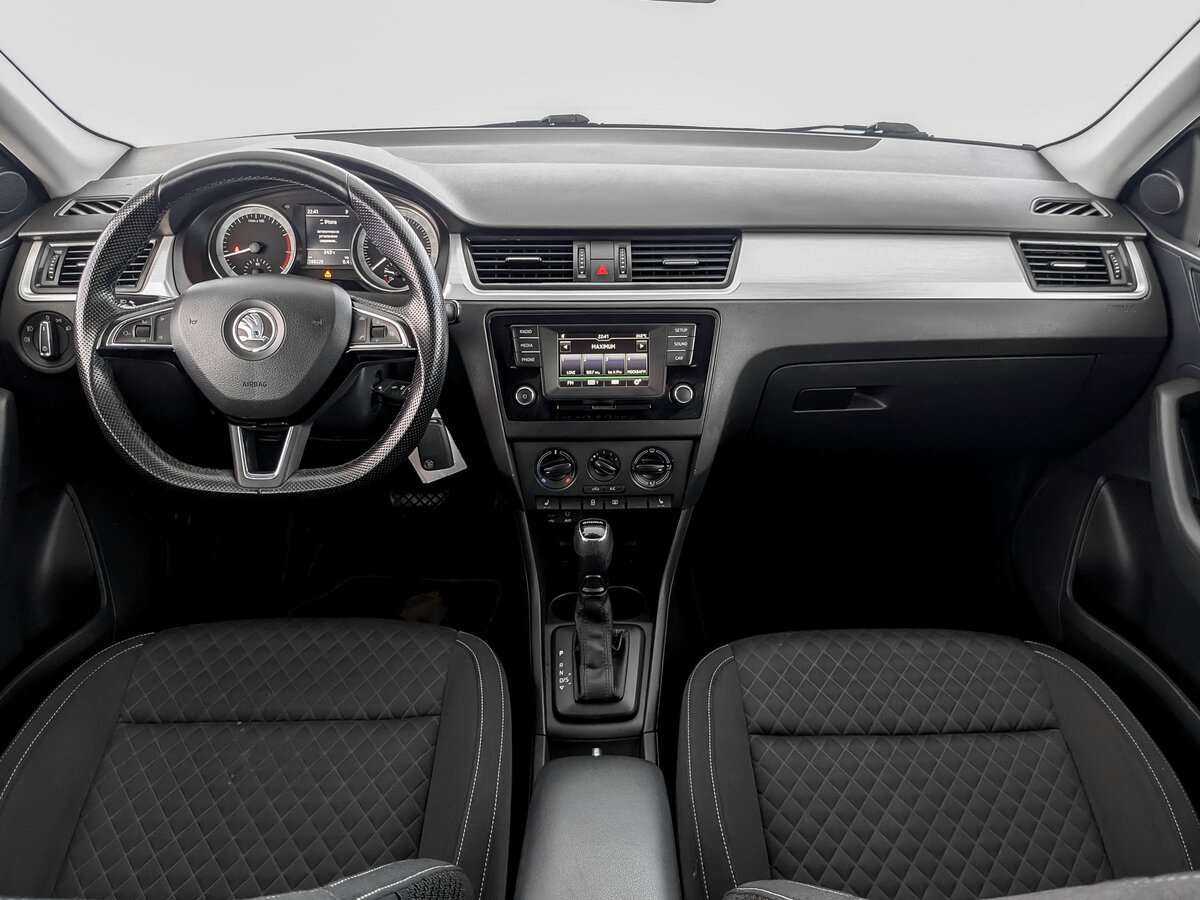 Купить Skoda Rapid с пробегом. Фото: #10