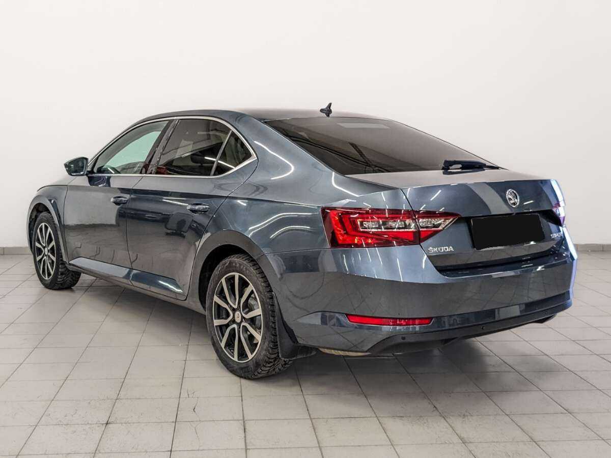 Купить Skoda Superb с пробегом. Фото: #6