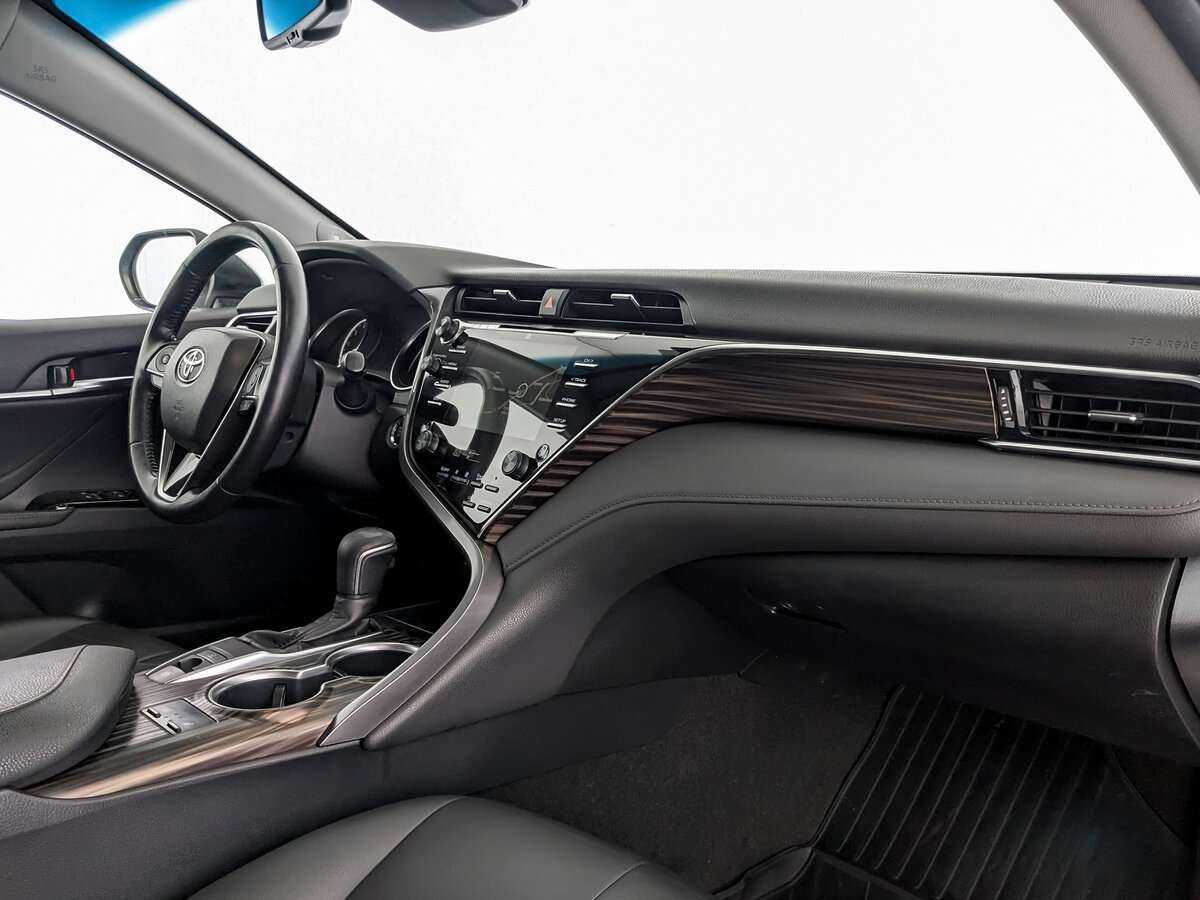 Купить Toyota Camry с пробегом. Фото: #10