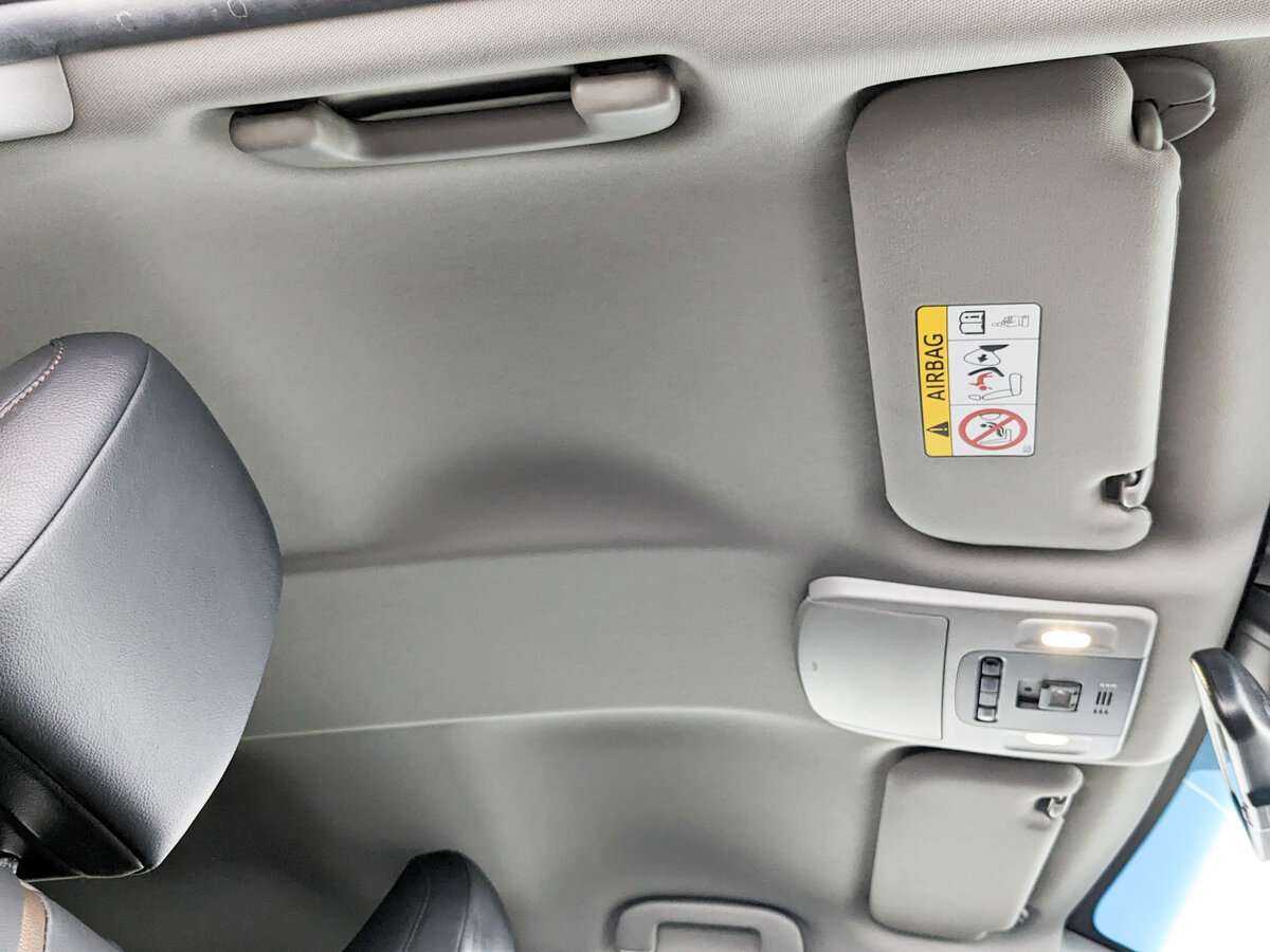 Купить Toyota Camry с пробегом. Фото: #22