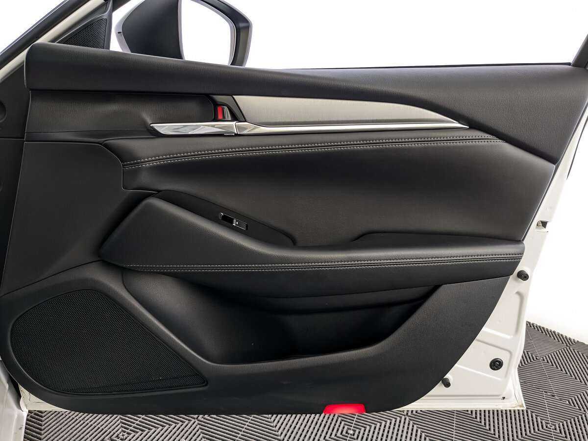 Купить Mazda 6 с пробегом. Фото: #19