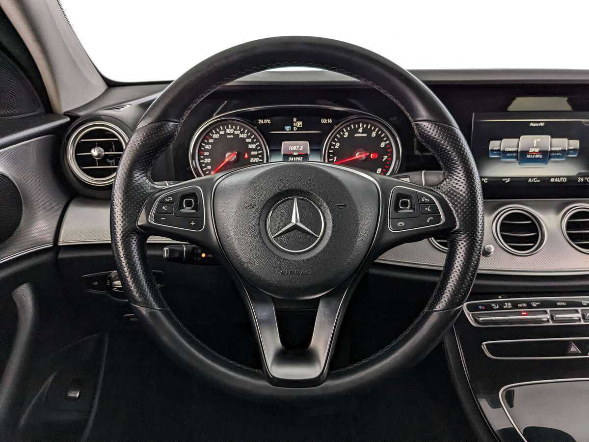 Купить Mercedes-Benz E-Класс с пробегом. Фото: #16