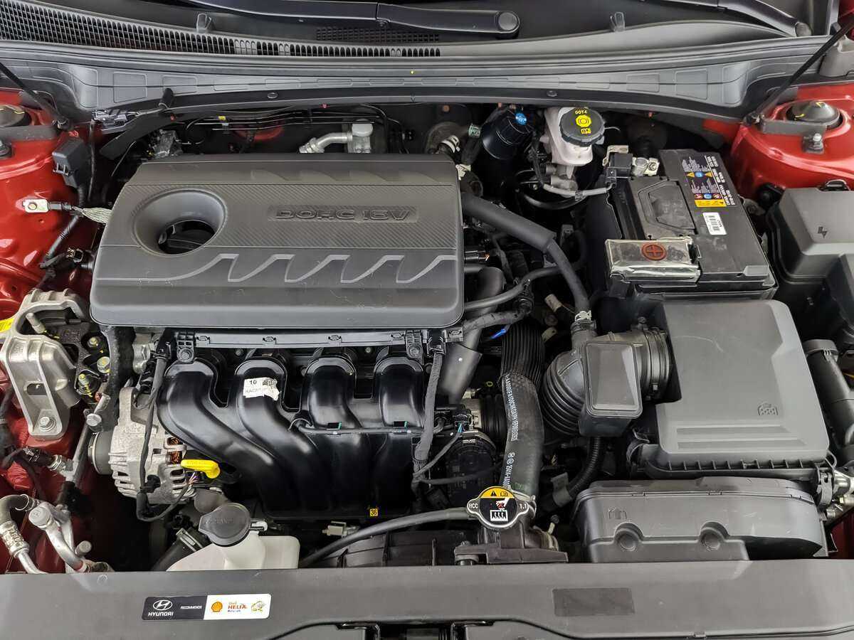 Купить Hyundai Elantra с пробегом. Фото: #8