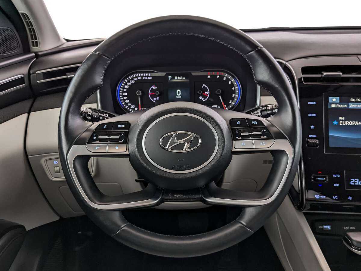 Купить Hyundai Tucson с пробегом. Фото: #18