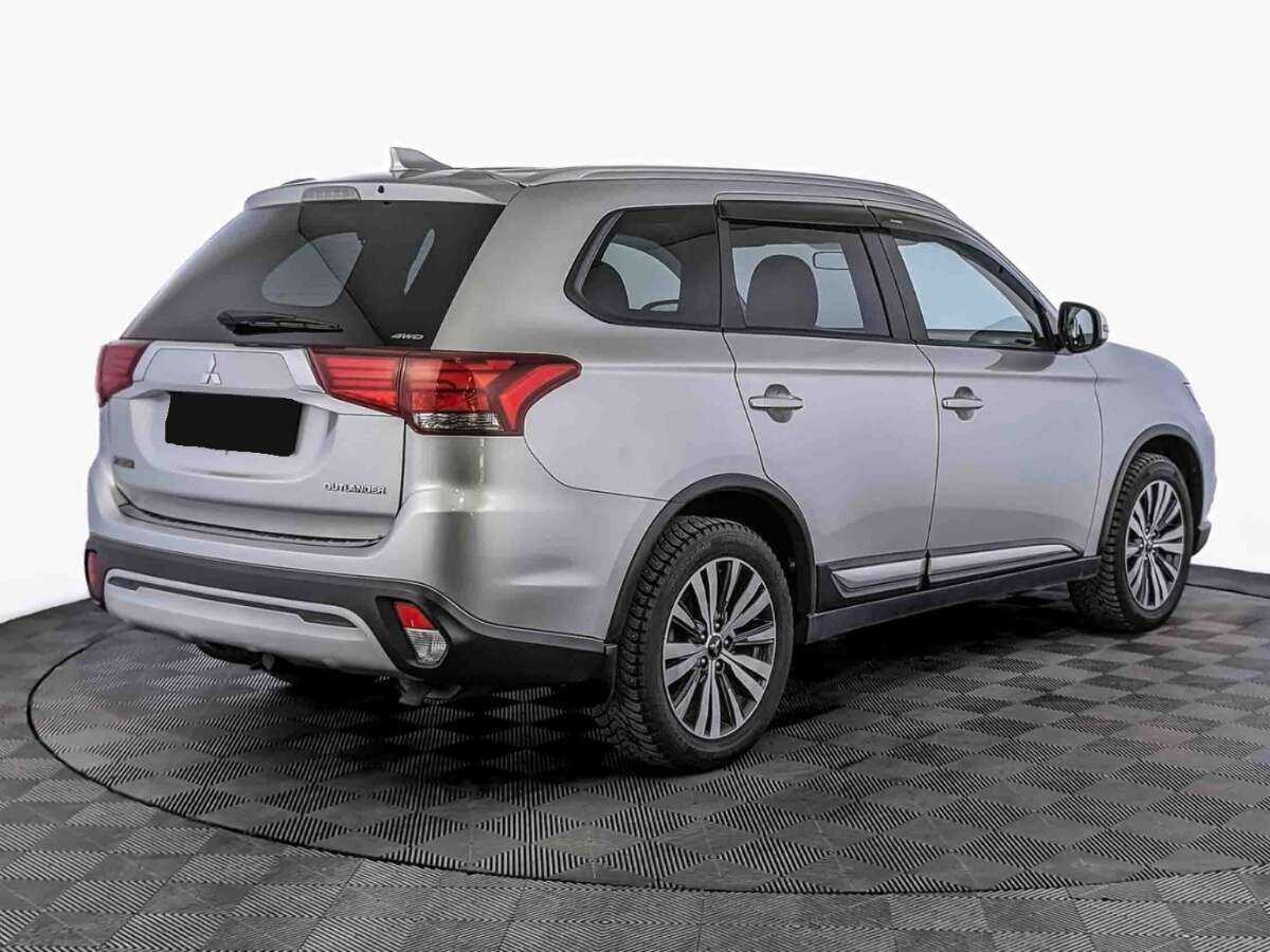 Купить Mitsubishi Outlander с пробегом. Фото: #4
