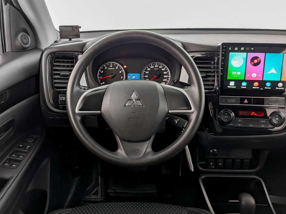 Купить Mitsubishi Outlander с пробегом. Фото: #16