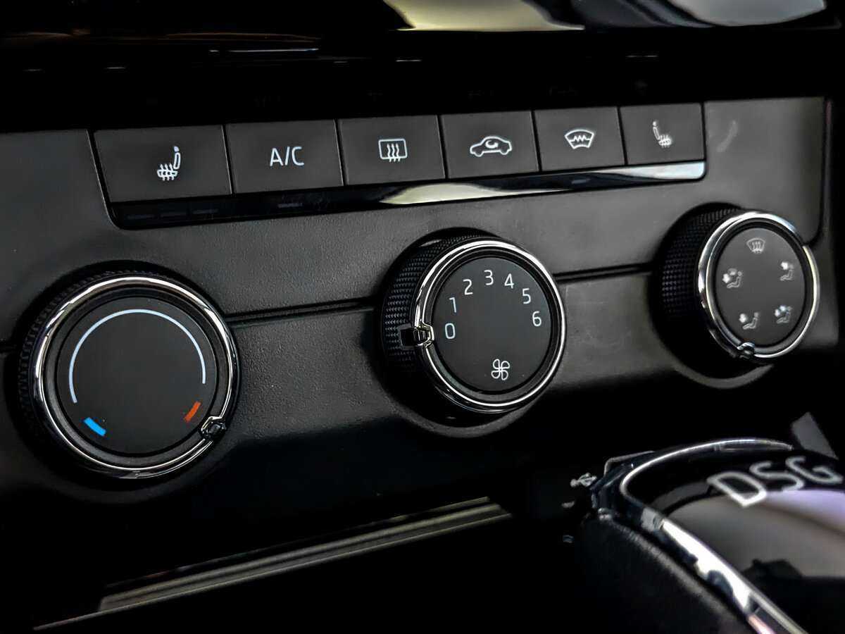 Купить Skoda Octavia с пробегом. Фото: #20