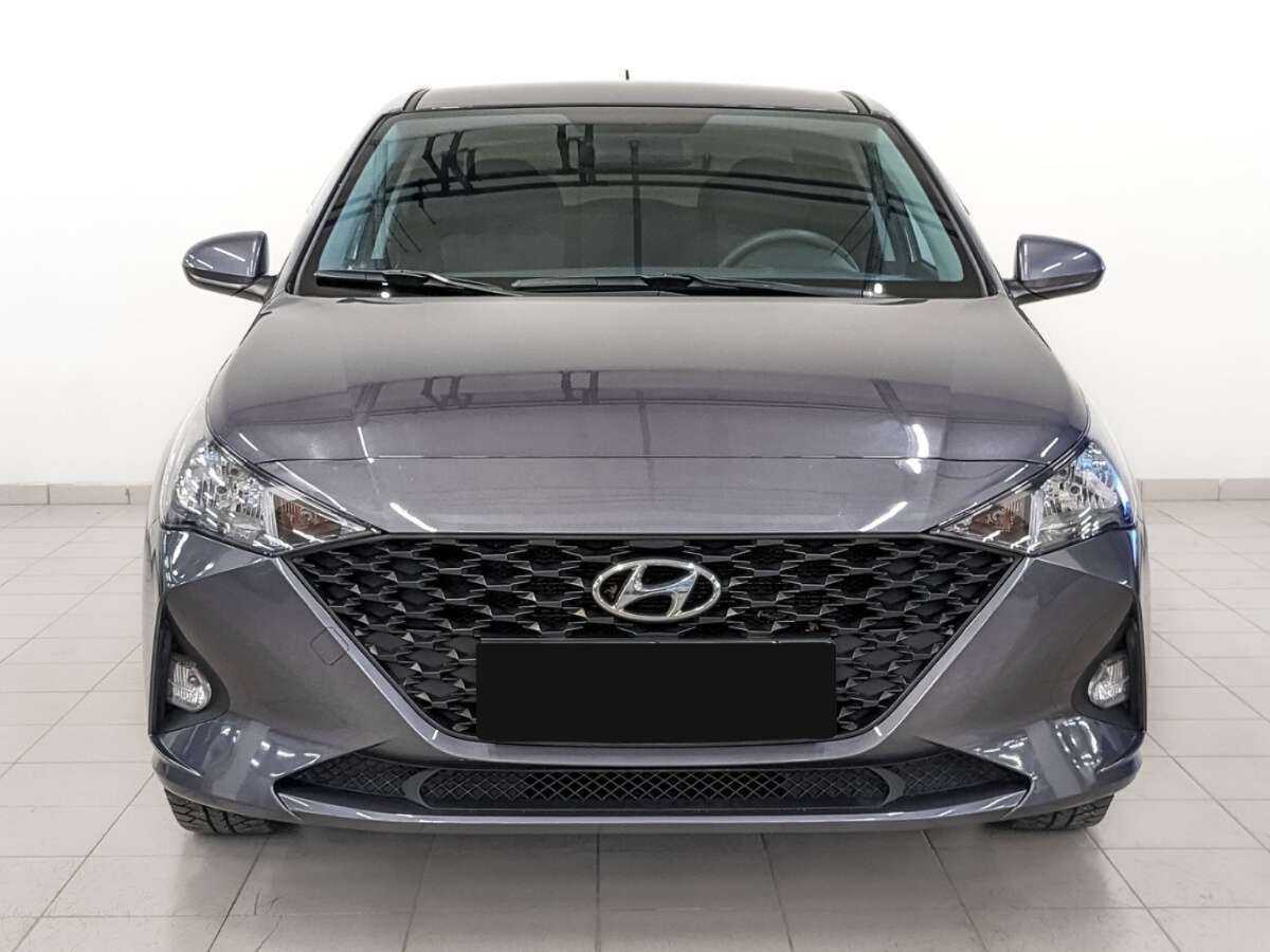 Купить Hyundai Solaris с пробегом. Фото: #1