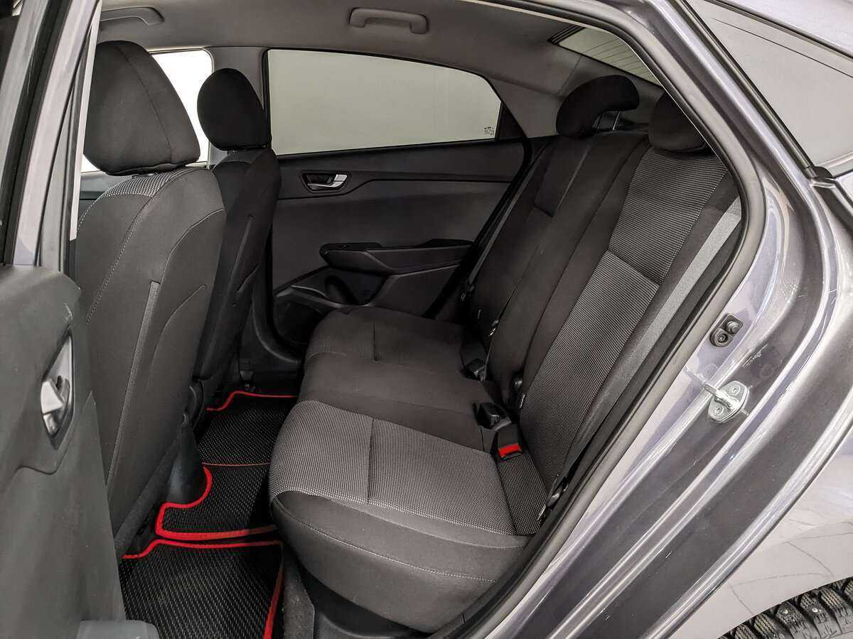 Купить Hyundai Solaris с пробегом. Фото: #13