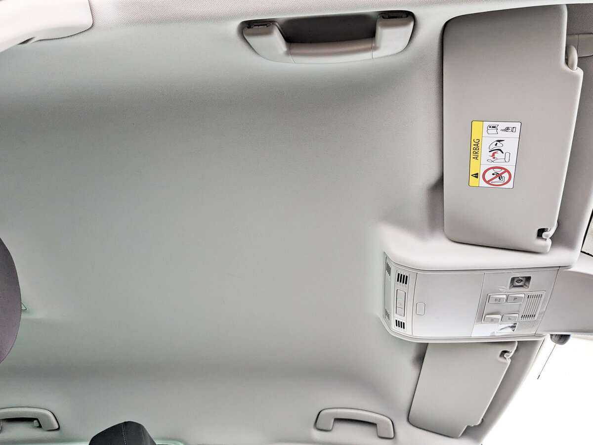 Купить Volkswagen Tiguan с пробегом. Фото: #17