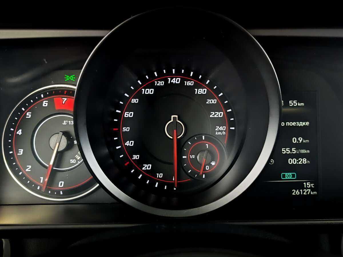 Купить Hyundai Elantra с пробегом. Фото: #12