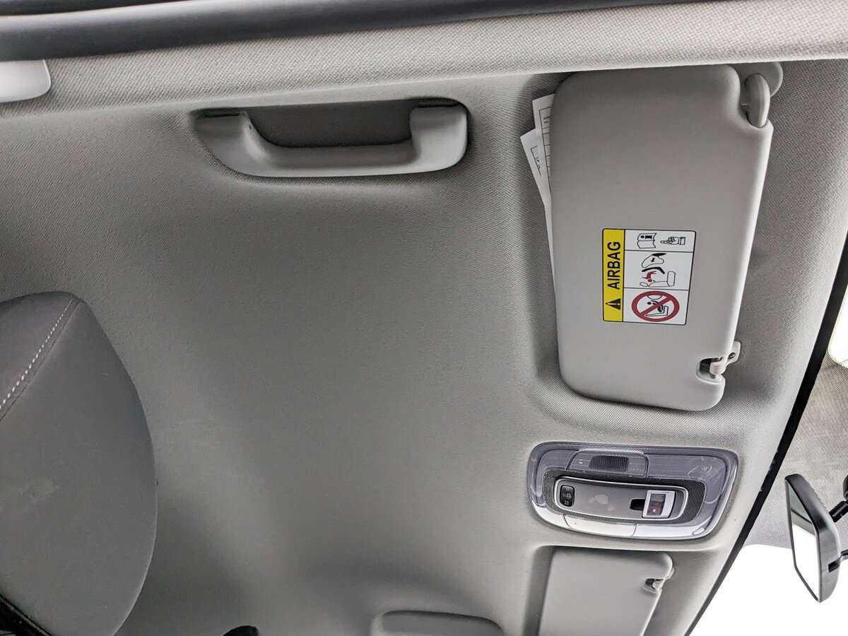 Купить Hyundai Elantra с пробегом. Фото: #21