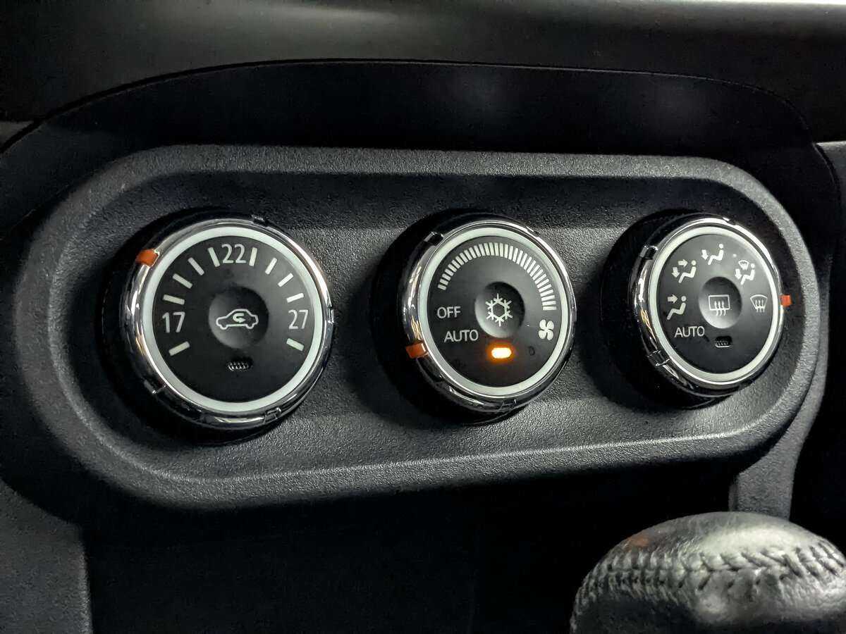 Купить Mitsubishi Lancer с пробегом. Фото: #15