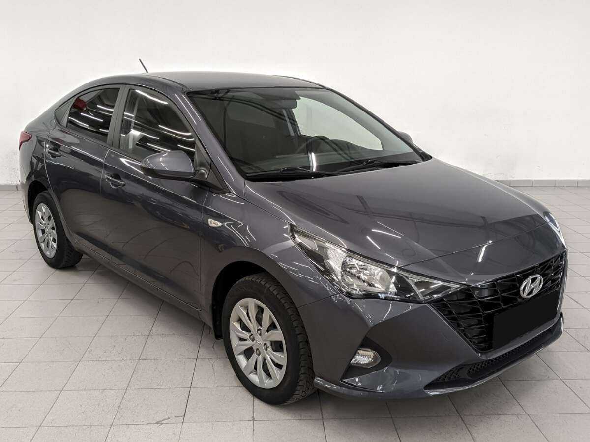 Купить Hyundai Solaris с пробегом. Фото: #1