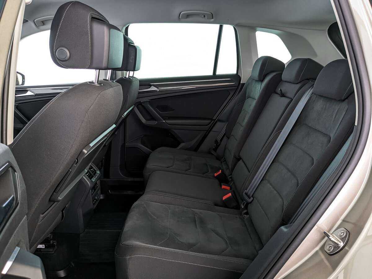 Купить Volkswagen Tiguan с пробегом. Фото: #13
