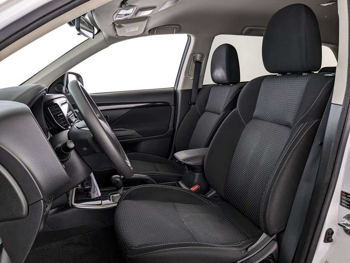 Купить Mitsubishi Outlander с пробегом. Фото: #15