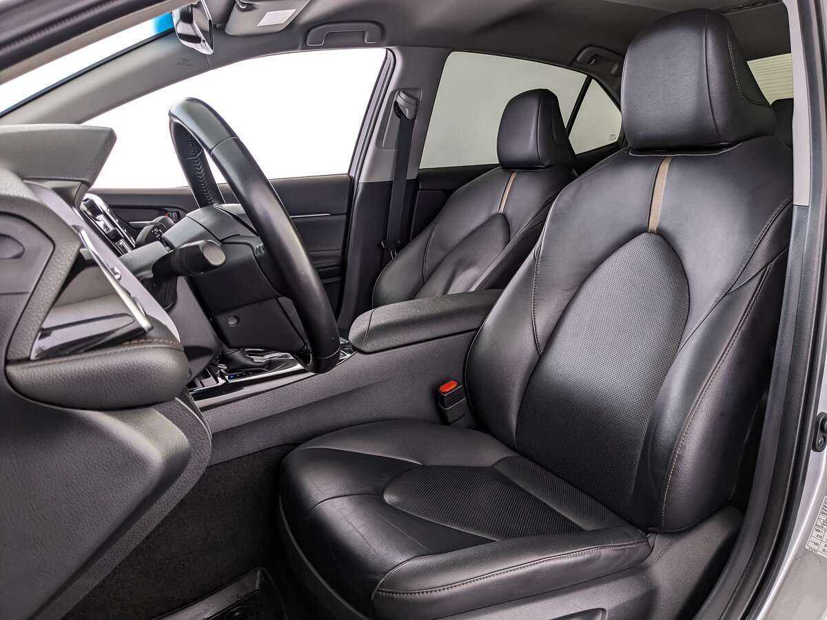 Купить Toyota Camry с пробегом. Фото: #19