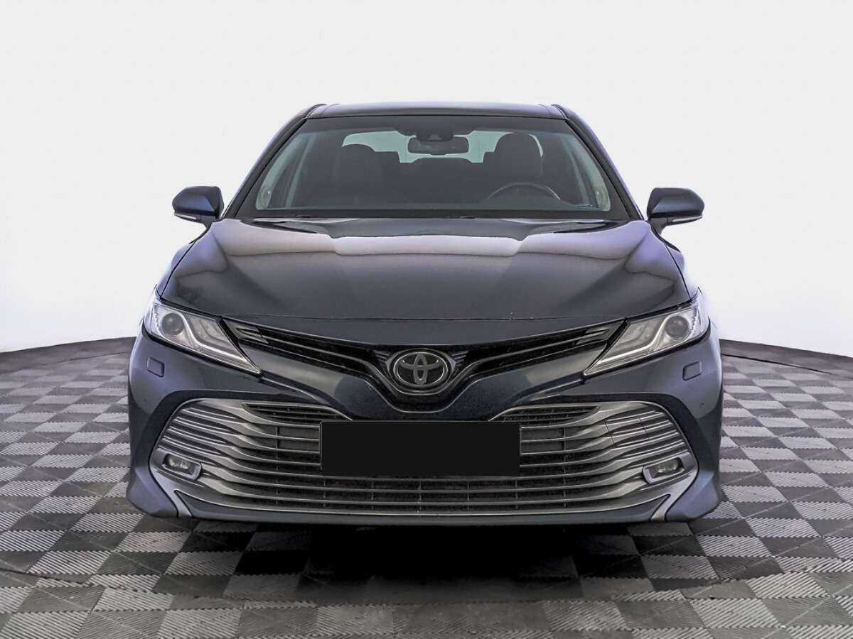 Купить Toyota Camry с пробегом. Фото: #1