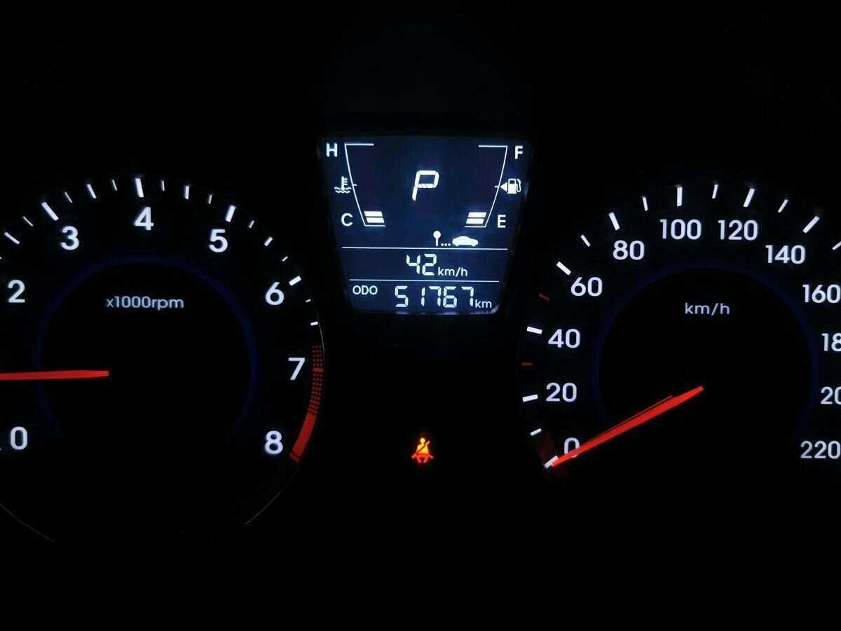 Купить Hyundai Solaris с пробегом. Фото: #13