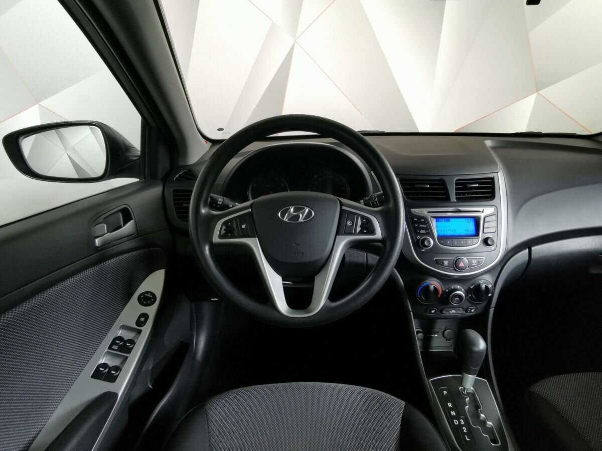 Купить Hyundai Solaris с пробегом. Фото: #15