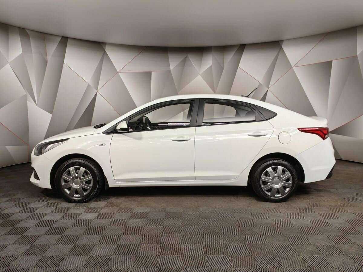 Купить Hyundai Solaris с пробегом. Фото: #4