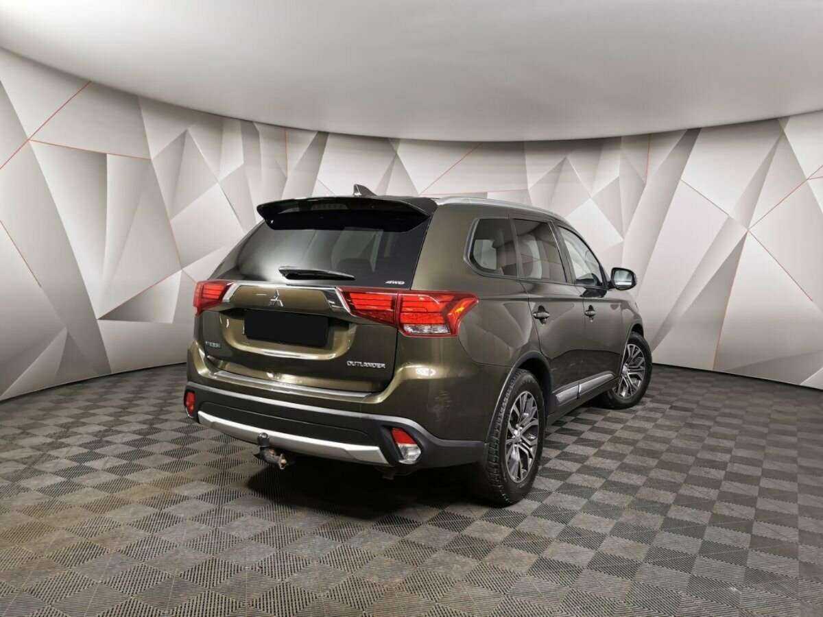 Купить Mitsubishi Outlander с пробегом. Фото: #1