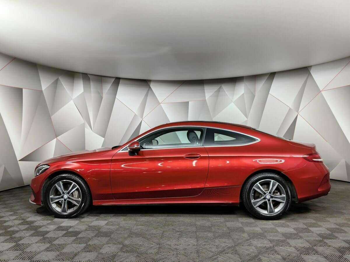 Купить Mercedes-Benz C-Класс с пробегом. Фото: #4