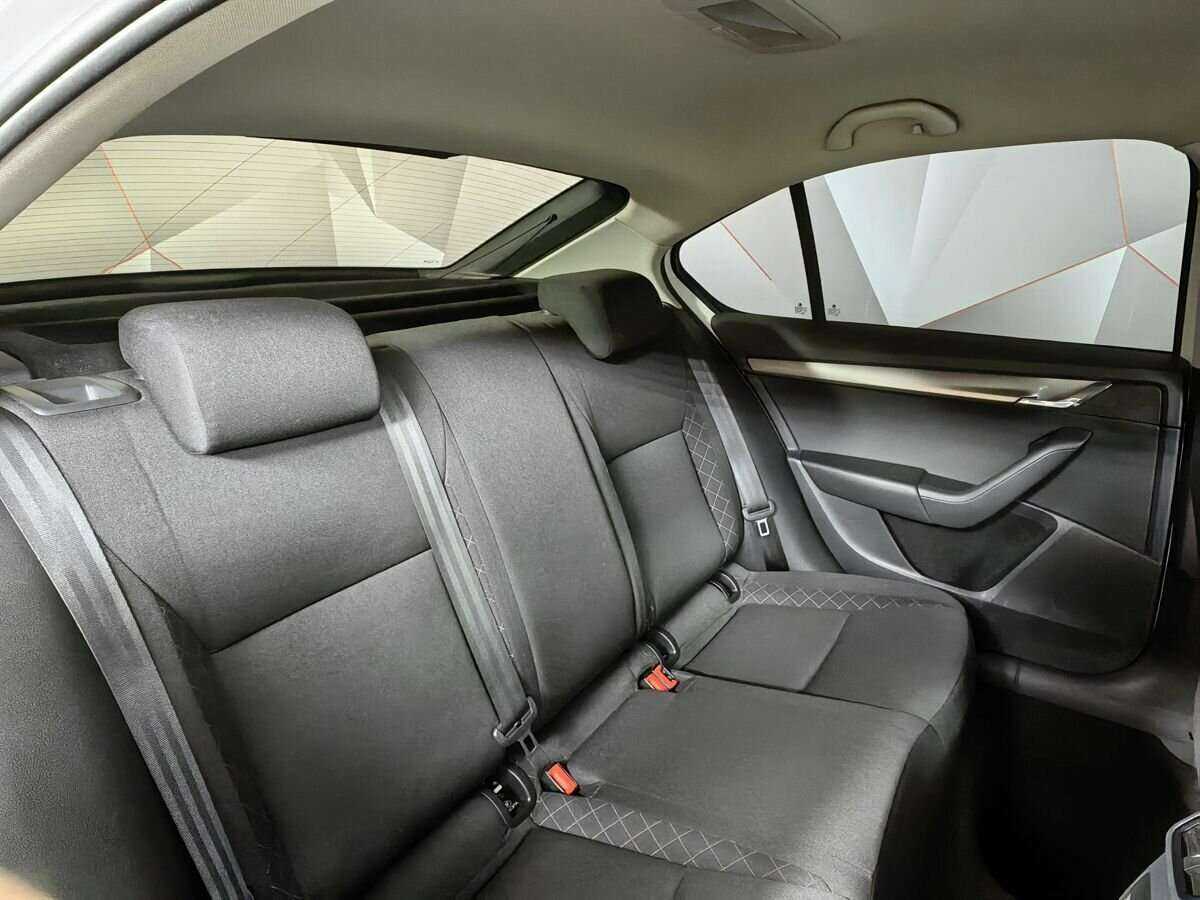 Купить Skoda Octavia с пробегом. Фото: #12