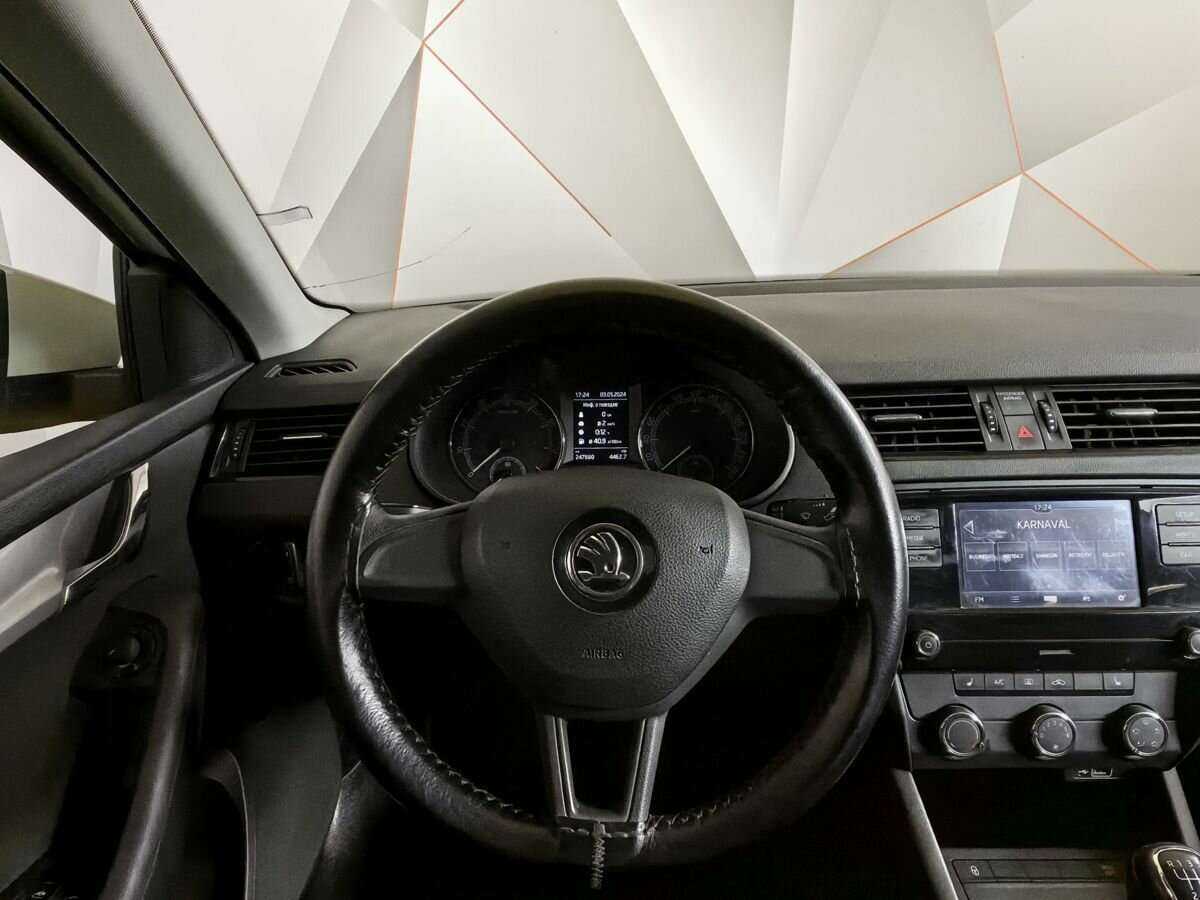 Купить Skoda Octavia с пробегом. Фото: #14