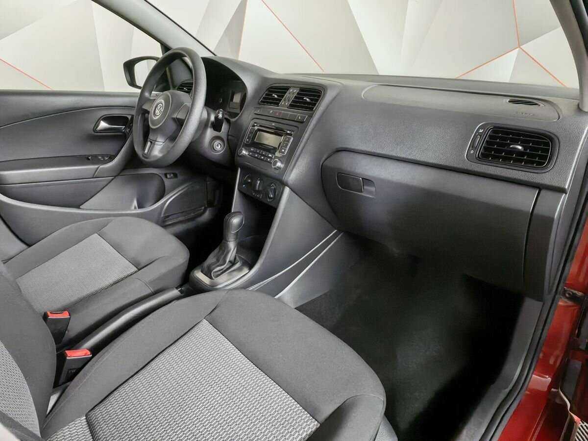 Купить Volkswagen Polo с пробегом. Фото: #8