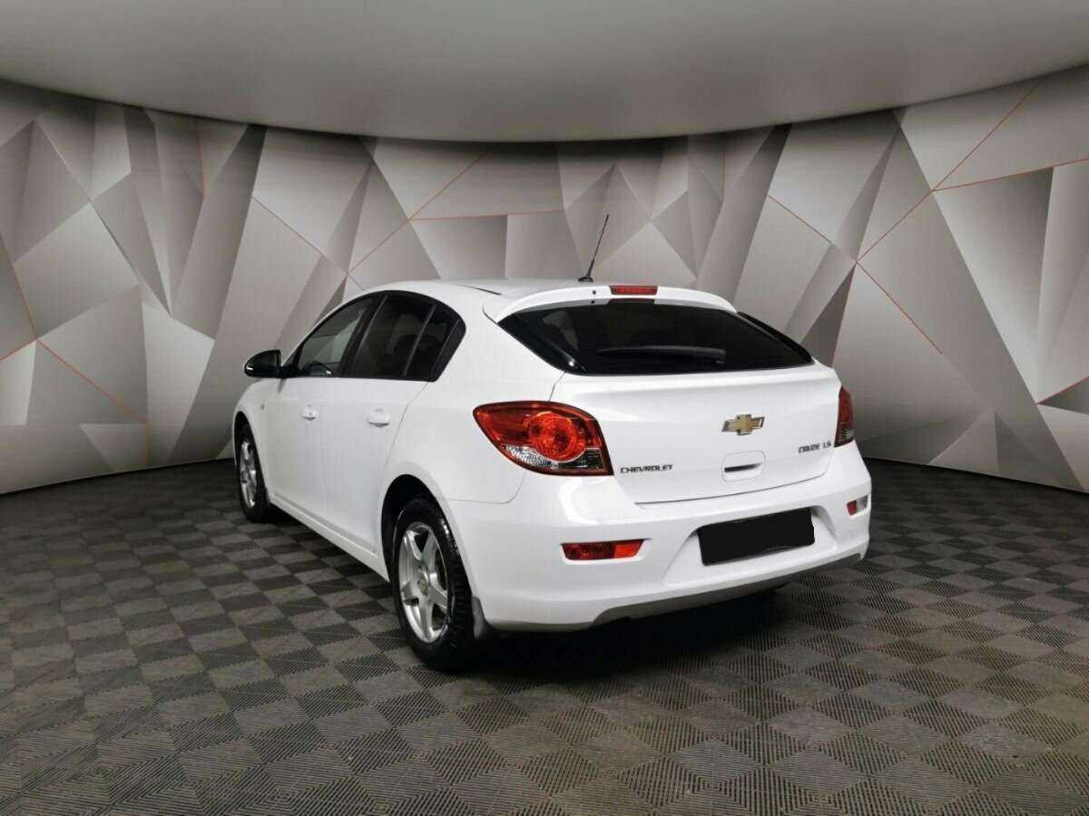 Купить Chevrolet Cruze с пробегом. Фото: #3